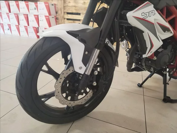Benelli BN 125 - White 0,1 - foto 7