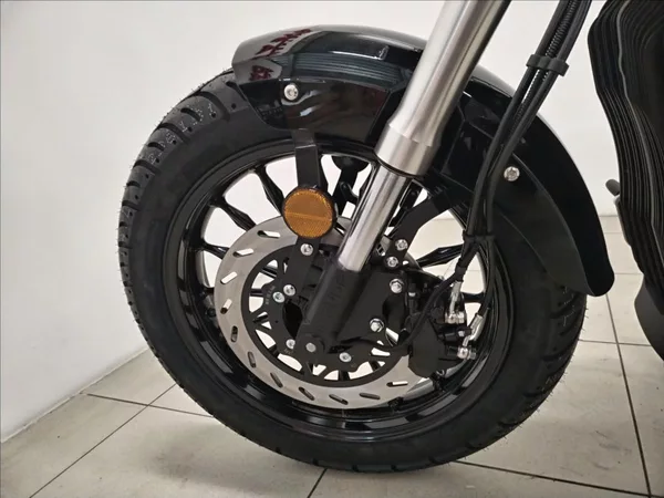 Keeway RK-V125 C BLACK 0,1 - foto 11