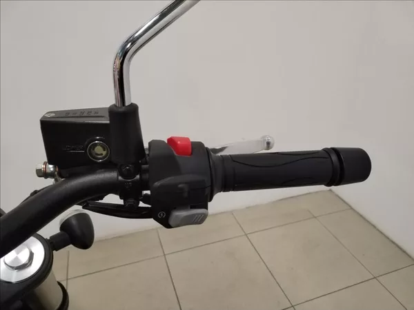 Keeway RK-V125 C BLACK 0,1 - foto 9
