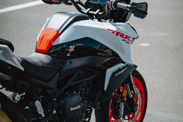 Benelli TRK 902 STRADALE SKLADEM 0,9 - foto 3