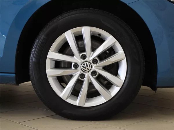 Volkswagen Touran 2,0 TDI 110KW LED 1.majitel - foto 29