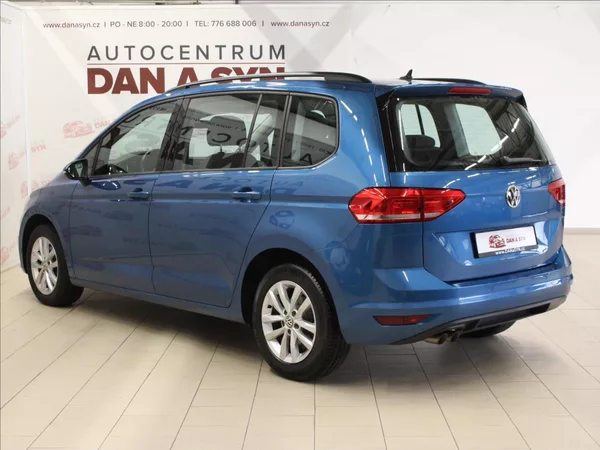 Volkswagen Touran 2,0 TDI 110KW LED 1.majitel - foto 6
