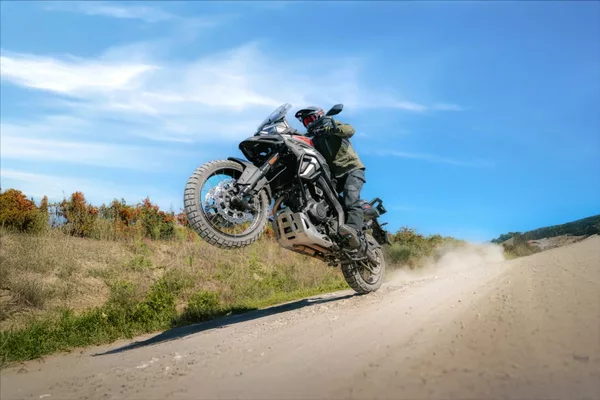 MBP T1002VX V-TWIN SKLADEM 1,0 - foto 5