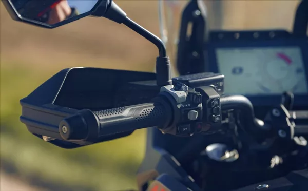 MBP T1002VX V-TWIN SKLADEM 1,0 - foto 9