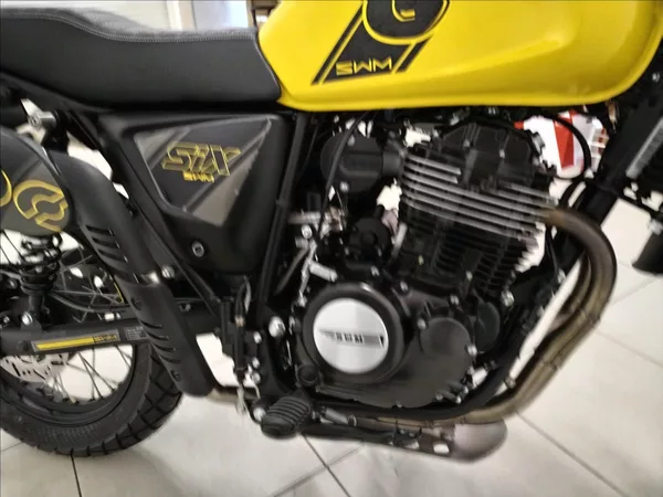 SWM SIX6 500 TRAVELER EURO5 0,5 - foto 7