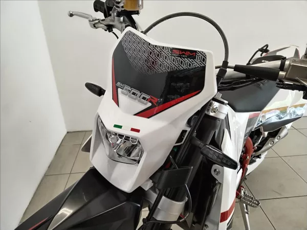 SWM SM 500 R Euro 5 WHITE/RED 0, - foto 5