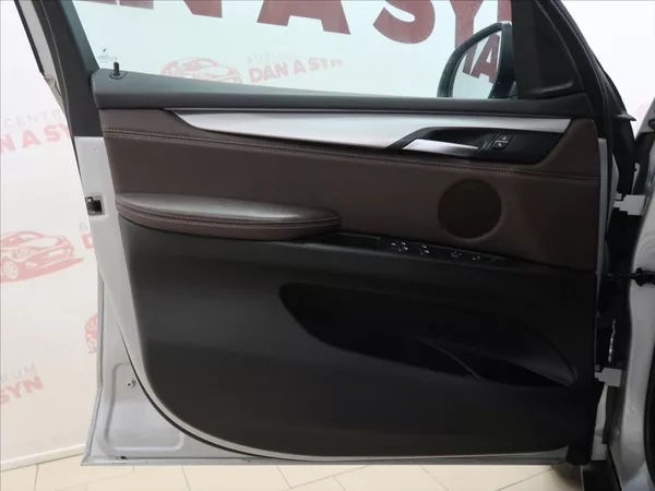 BMW X5 2,0 xDrive25d Steptronic 7míst - foto 10