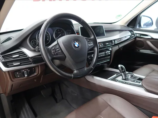 BMW X5 2,0 xDrive25d Steptronic 7míst - foto 11