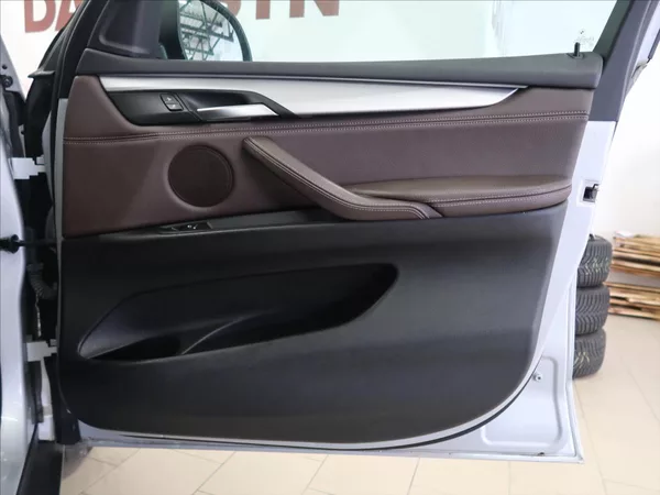BMW X5 2,0 xDrive25d Steptronic 7míst - foto 12