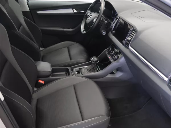 Škoda Karoq 2,0 TDI DSG Tour 1.majitel - foto 13