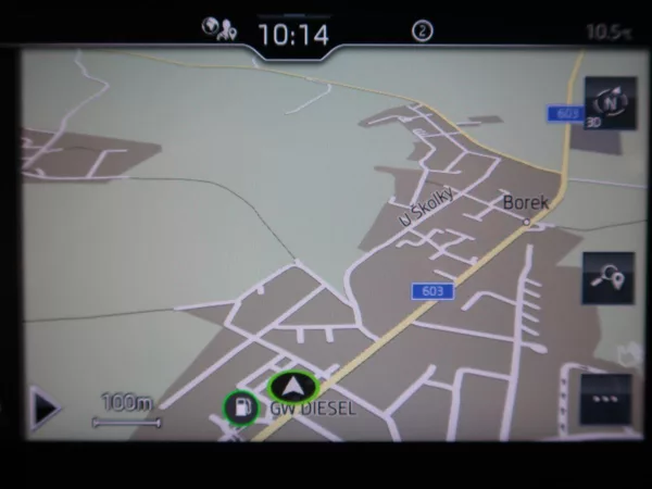 Škoda Karoq 2,0 TDI DSG Tour 1.majitel - foto 36