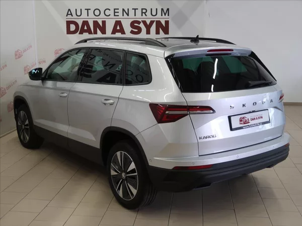 Škoda Karoq 2,0 TDI DSG Tour 1.majitel - foto 6