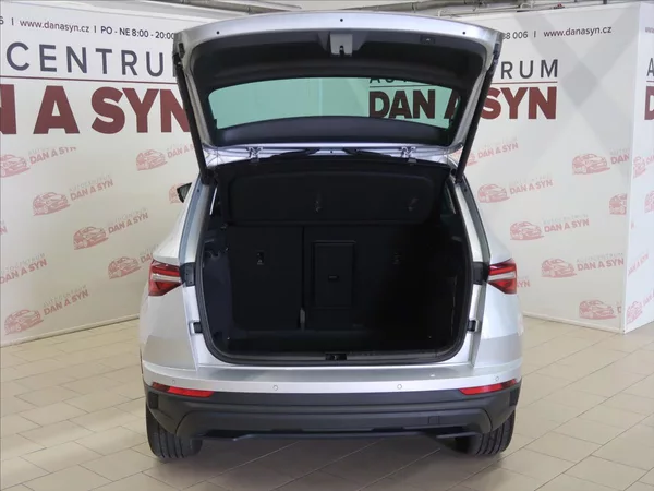 Škoda Karoq 2,0 TDI DSG Tour 1.majitel - foto 7