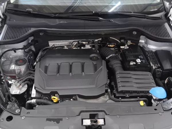 Škoda Karoq 2,0 TDI DSG Tour 1.majitel - foto 9