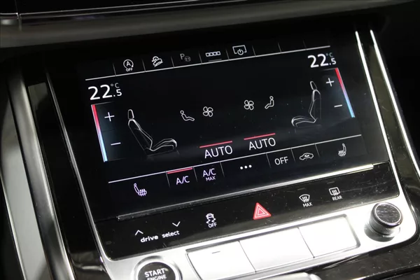 Audi Q7 3,0 TDI Quattro S-Line - foto 29