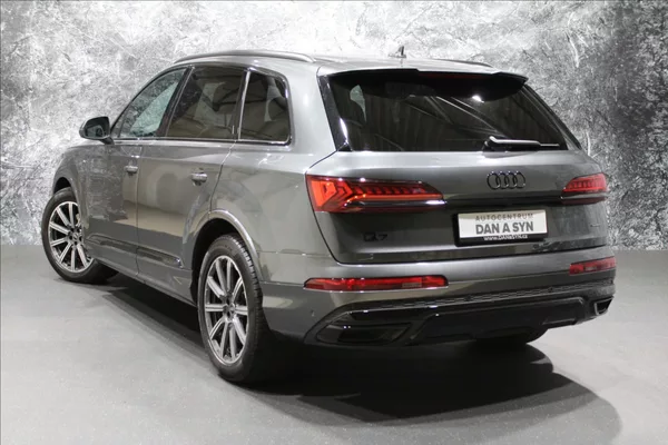 Audi Q7 3,0 TDI Quattro S-Line - foto 3