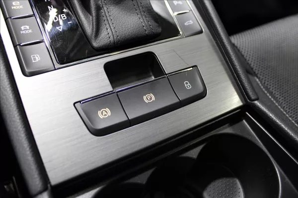 Škoda Superb 1,4 IV 115KW Style DSG - foto 31