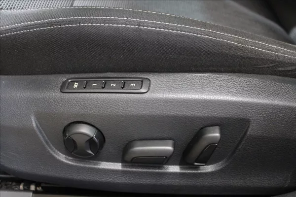 Škoda Superb 1,4 IV 115KW Style DSG - foto 35