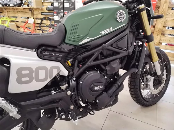 Benelli Leoncino 800Trail 0,8 - foto 6