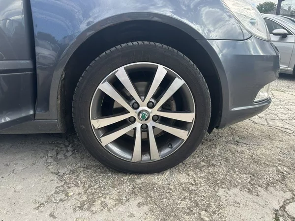 Škoda Octavia Style 2.0 TDi 103kW serviska - foto 20