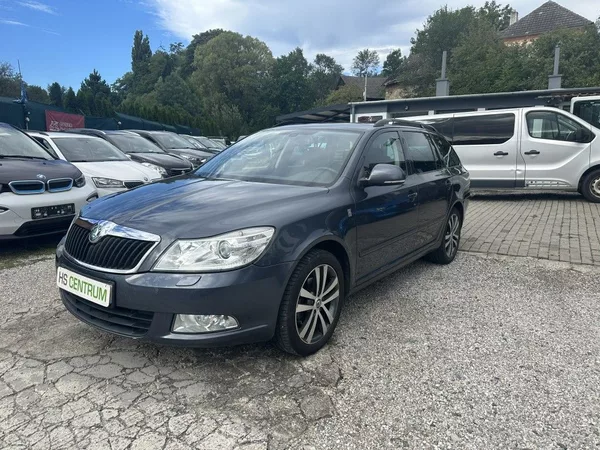 Škoda Octavia Style 2.0 TDi 103kW serviska - foto 7