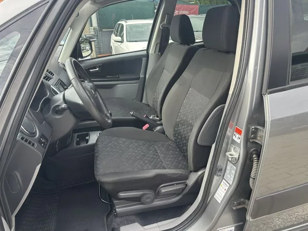 Suzuki SX4 Style 1.6i 88kW serviska - foto 14