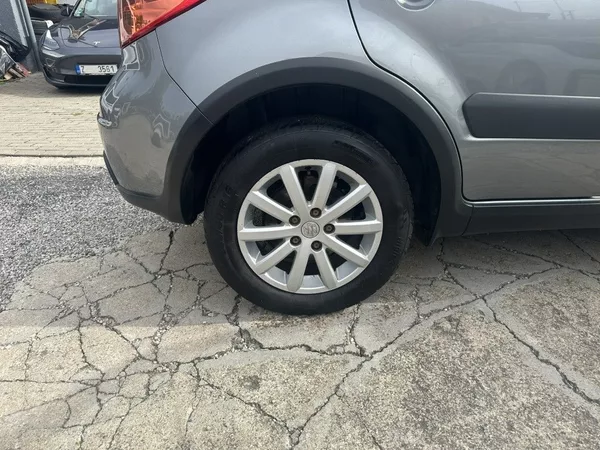 Suzuki SX4 Style 1.6i 88kW serviska - foto 24