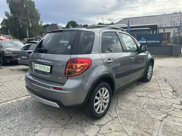 Suzuki SX4 Style 1.6i 88kW serviska - foto 3