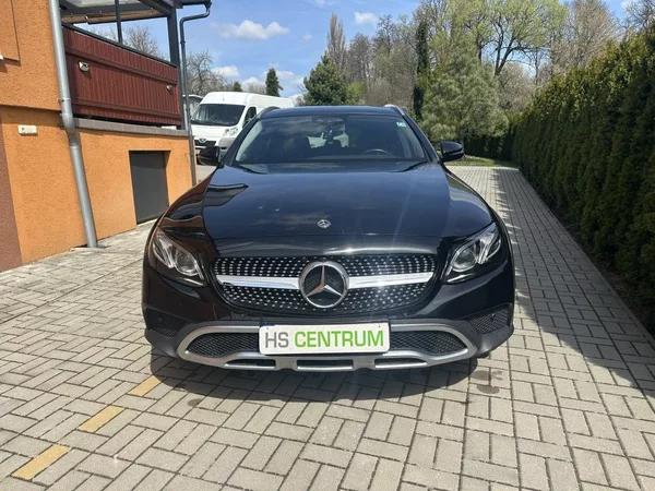 Mercedes-Benz Třídy E E 220d 4MATIC All-TerrainT - foto 10