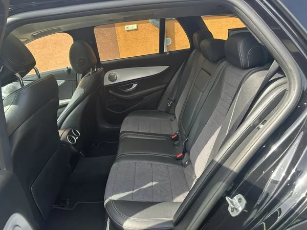 Mercedes-Benz Třídy E E 220d 4MATIC All-TerrainT - foto 16