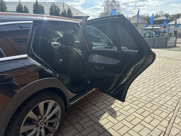 Mercedes-Benz Třídy E E 220d 4MATIC All-TerrainT - foto 19