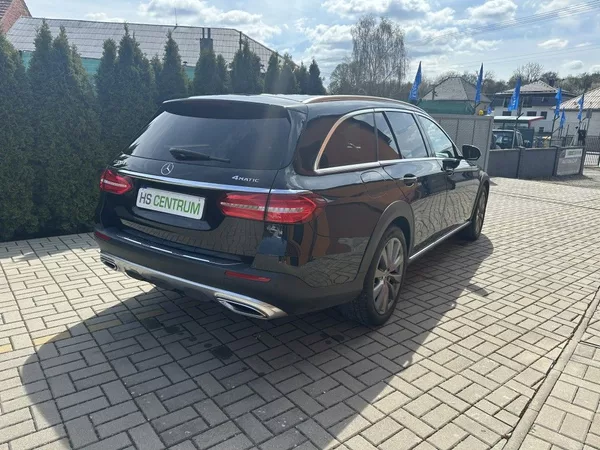 Mercedes-Benz Třídy E E 220d 4MATIC All-TerrainT - foto 3