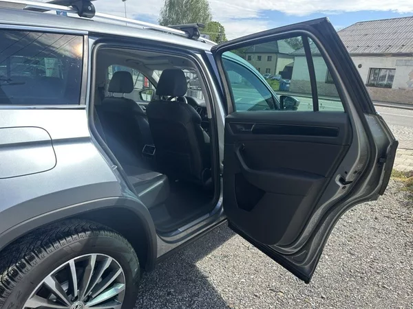 Škoda Kodiaq 2.0 TDi 140kW Style 4x4x DSG - foto 22
