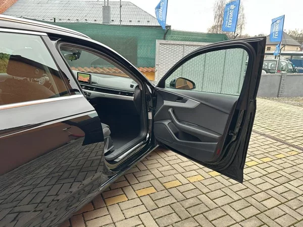 Audi A4 2.0 TDi 140kW Quattro 4x4 - foto 25