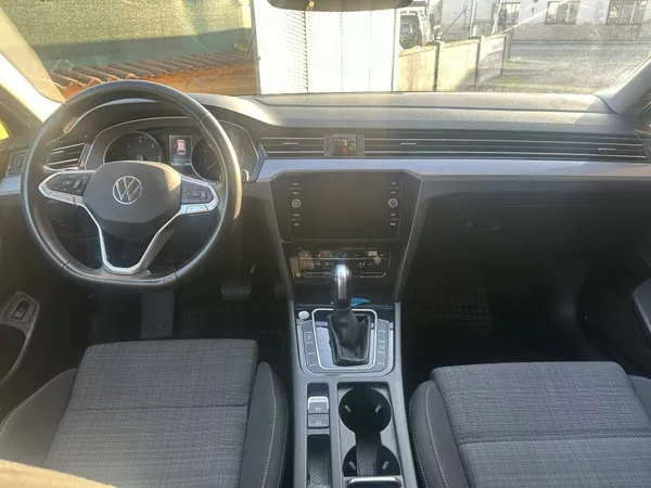 Volkswagen Passat 2.0 TDi 110kW Bussiness AT - foto 11