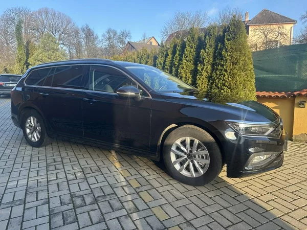 Volkswagen Passat 2.0 TDi 110kW Bussiness AT - foto 2