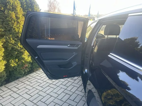 Volkswagen Passat 2.0 TDi 110kW Bussiness AT - foto 20