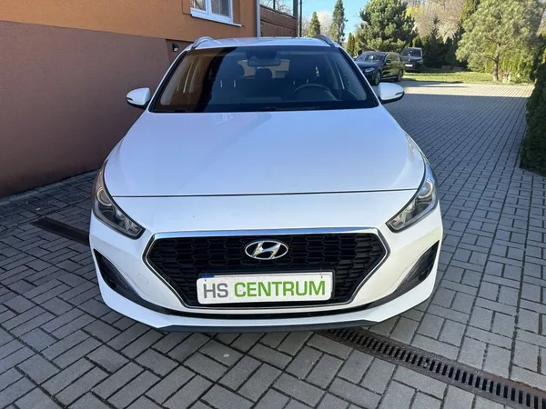 Hyundai i30 1.6 CRDi 85kW serviska - foto 10