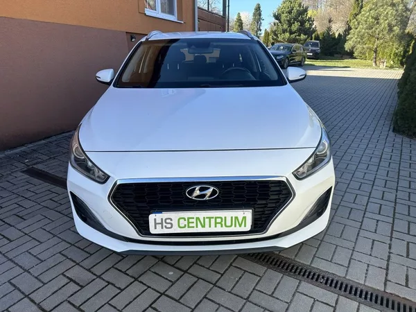 Hyundai i30 1.6 CRDi 85kW serviska - foto 9