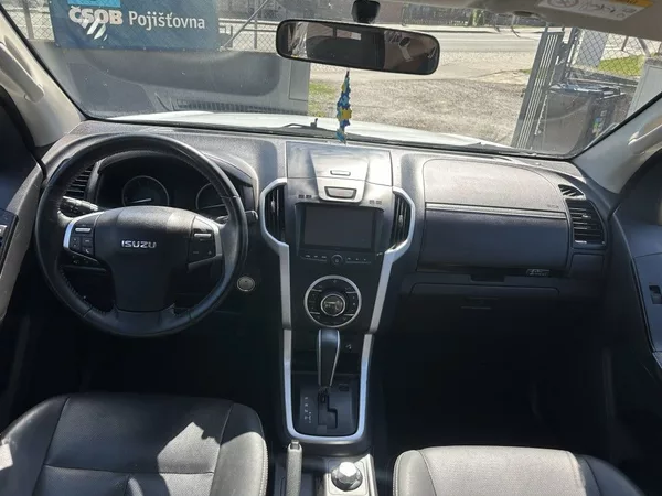 Isuzu 1.9 Double Cab 4x4 LSE A/T - foto 10