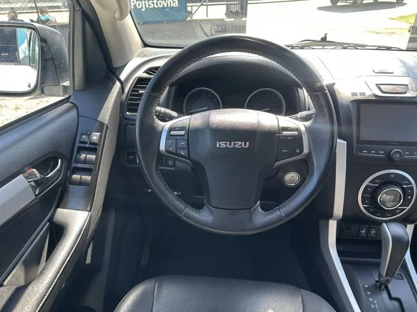 Isuzu 1.9 Double Cab 4x4 LSE A/T - foto 11