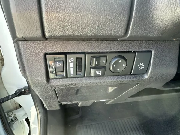 Isuzu 1.9 Double Cab 4x4 LSE A/T - foto 13