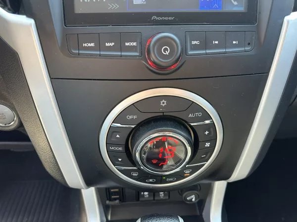 Isuzu 1.9 Double Cab 4x4 LSE A/T - foto 15