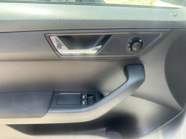Škoda Fabia 1.0 TSI 70kW Ambition Combi - foto 17
