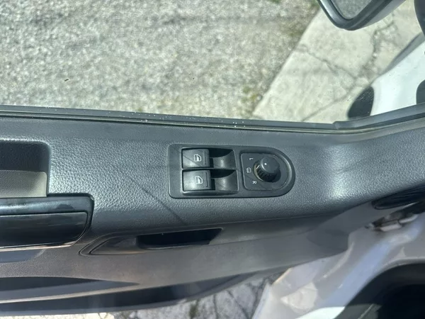 Volkswagen Transporter 2.0 TDi 103kW 6míst serviska - foto 13