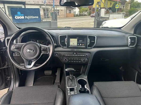Kia Sportage 1.7 CRDi 104kW automat - foto 10