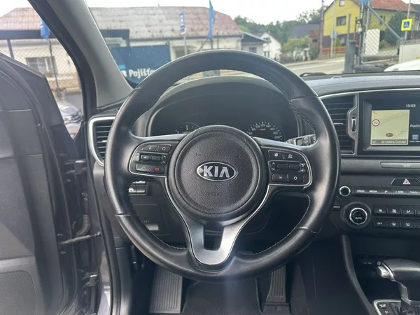 Kia Sportage 1.7 CRDi 104kW automat - foto 11