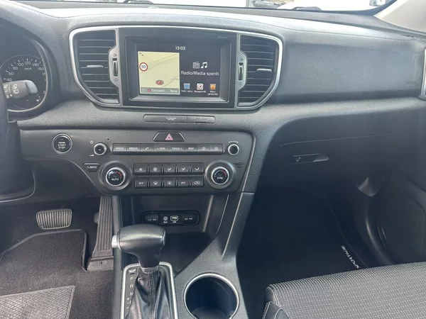 Kia Sportage 1.7 CRDi 104kW automat - foto 12