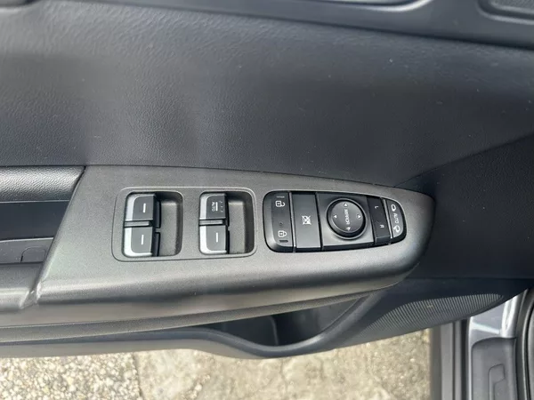 Kia Sportage 1.7 CRDi 104kW automat - foto 18