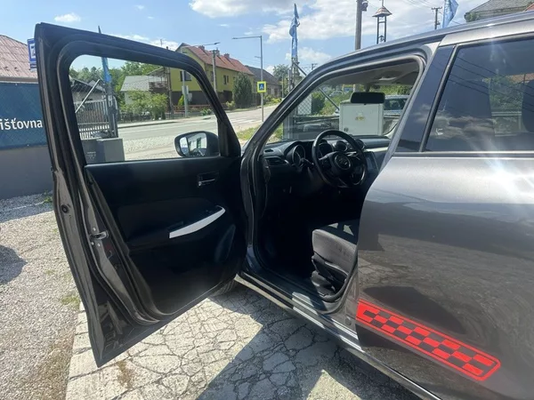 Suzuki Swift 1.2i 66kW AllGrip serviska - foto 12